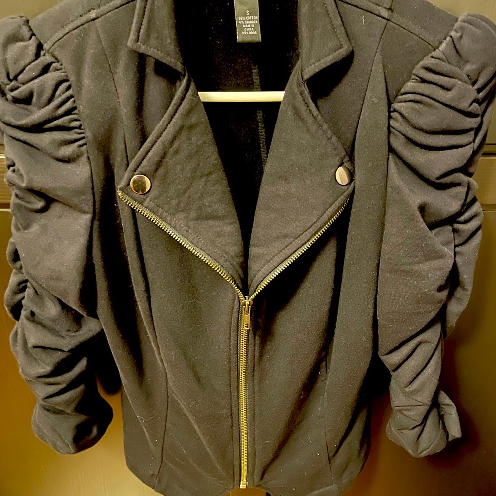 INC Excellent condition black blazer size Petite small.